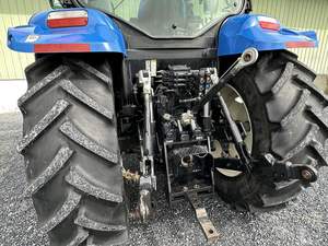 Tractor de ruedas Holland T6070 Plus 80hp 90HP 100hp 4WD con cabina de conductor Tractor agrícola nuevo/usado a la venta - Product Image 2