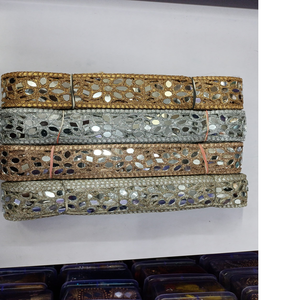 ริบบิ้นตกแต่งลายลูกไม้ทำจากผ้าโปร่งบางเป็นมิตรกับสิ่งแวดล้อมพร้อมกระจกปักดีไซน์รูปตาได้สี่สีกว้าง1.25นิ้ว - Product Image 1