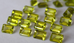 Natural Peridot Octagon Cut 7x9 mm Faceted - Loose Peridot Octagon Cut - Product Image 4