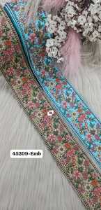 Diseños elegantes de tela de encaje bordado personalizado para moda y manualidades Patrones florales de encaje bordado directo de fábrica y personalizados - Product Image 2