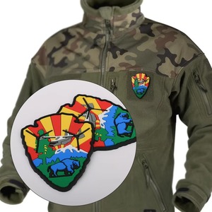 Parches de goma de PVC suave con logotipo impreso en 3D personalizado en forma de flor para sombrero con respaldo de lazo de gancho parche de PVC al por mayor con logotipo de marca - Product Image 6