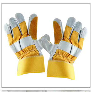 2025 Guantes de soldadura personalizados de fábrica Amarillo Cuero de vaca corto Resistente al desgaste Aislamiento térmico Soldador Guantes DE TRABAJO Cuero - Product Image 1