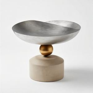 NobleLine Tazón de mesa de latón Majestad imperial Hecho a mano Royal Gold-Leaf Esmalte Tazón para servir Símbolo de lujo atemporal y gracia - Product Image 6