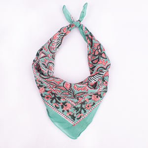 Bandana en coton imprimé floral/à pois/à nœuds, tissu velours doux multicolore, couture durable pour la tête, le cou, le visage et les cheveux - Product Image 1
