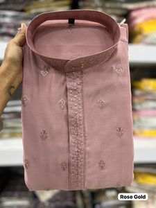 La última Kurta bordada de seda Premium con pijama de algodón para adultos - Product Image 2