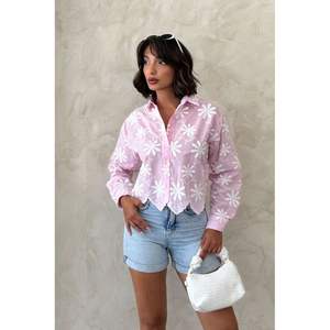 Ensembles en jean pour femmes Topshow, chemise brodée de fleurs, confortable et élégante - Product Image 5