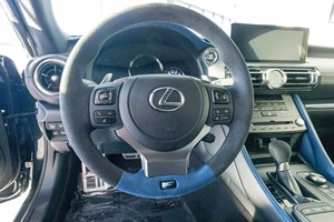 Lexus RC F Track Edition 2024 Boîte Automatique Transmission Intégrale Cuir Foncé Turbo Jantes Aluminium R18 Certifié Propre et peu utilisé - Product Image 6