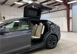 Limpia 2022 T e s l a Model X AWD tanto para mano izquierda como derecha - Product Image 2
