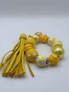 Porte-clés fait main avec perles en bois et anneau en acier inoxydable | Porte-clés coloré en perles de bois et acier inoxydable | VRNQ - Product Image 4