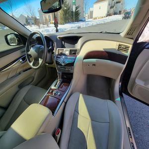 ¡Oferta Imperdible! Infi niti Q70L 2016 Súper Limpio, Motor V8 de 5.6 Litros, Modelo Raro de Distancia Entre Ejes Larga, Sedán de Lujo Color Marrón Castaño - Product Image 3