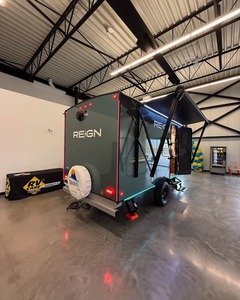 Remolque de Viaje de Lujo Ajustable de Aluminio Deslizante para Camioneta, Caravana, RV con Capacidad para 4-6 Personas - Product Image 2