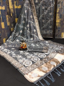 Nouveau Designer Collection Soft flowy Dola Silk sarees Mariages Graduations Style formel - Product Image 3