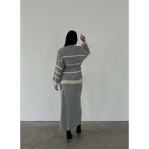 Conjunto de Dos Piezas Mybeefashion para Mujer: Suéter de Punto con Cuello Pescador y Falda - Atuendo Invernal Gris Acogedor, Talla Estándar - Product Image 4