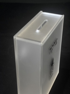 กล่องบริจาคอะคริลิค2025ขายดีที่สุด: ออกแบบด้วยการพิมพ์แบบกำหนดเอง - Product Image 4