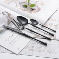 Ensemble de couverts au design artisanal en argenterie pure avec des matériaux et une qualité extra premium à des prix très bas