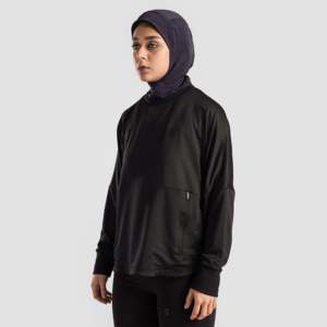 เสื้อออกกำลังกายสีดำแบบยาวพร้อมดีไซน์ Motion Flow - Product Image 1