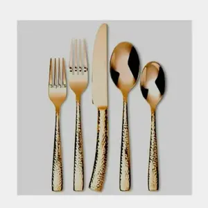 Ensemble de couverts en acier inoxydable doré martelé avec design de luxe parfait pour les restaurants d'hôtel et les ustensiles de cuisine - Product Image 1