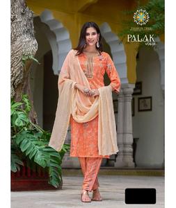 Vêtements ethniques indiens Capsule droite impression Kurti avec Pent et Dupatta fantaisie broderie travail et Jacquerd Dupatta ensemble pour les femmes - Product Image 1