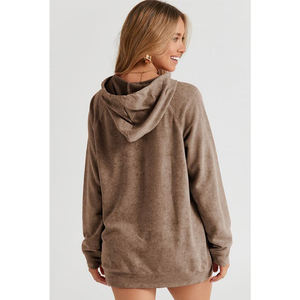 ชุดวอร์มลำลองฤดูหนาวคุณภาพสูงสำหรับผู้หญิง พิมพ์โลโก้ด้านหน้าตามสั่ง ผลิตจากผ้าผสมโพลีเอสเตอร์/คอตตอน ผ้าฟลีซทรงโอเวอร์ไซส์หลวมๆ - Product Image 5