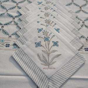 Nappe de sol carrée en coton simple floral fait à la main indienne lavable couverture de maison - Product Image 4