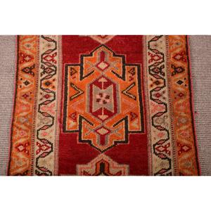 พรมวินเทจ Herki Runner ขนาด 2.7x12.1 ฟุต (81x368 ซม.) พรมขนสัตว์โมร็อกโกสีแดงตุรกี - Product Image 3