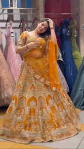 Lehenga choli ออกแบบโดยดีไซเนอร์แบบดั้งเดิมกับ dupatta ชุดเจ้าสาวที่สวยงามปัก lehenga choli สำหรับผู้หญิง - Product Image 4