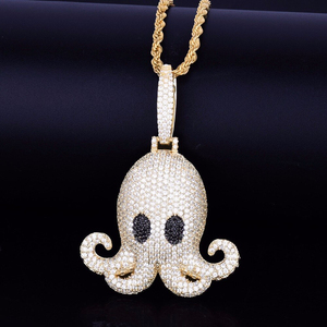 Pendentif Octopus Hip Hop personnalisé par de l'or massif 10kt et des diamants de laboratoire ronds et brillants - Product Image 5