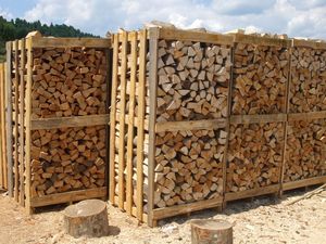Bûches de bois de frêne à vendre - Bois de chauffage de qualité supérieure pour usage domestique et industriel - Product Image 4