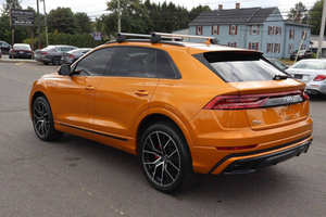 รถยนต์มือสอง Audi Q8 AWD Premium Plus 55 TFSI ปี 2021 พวงมาลัยซ้าย เบาะหนัง ไฟหน้า LED วิ่ง 1-25000 ไมล์ - Product Image 6