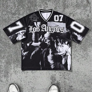 เสื้อฟุตบอลทรงบ็อกซี่ผ้าเจอร์ซีย์ตาข่ายพิมพ์ลายกราฟิกตามสั่ง สไตล์เรโทร แฟชั่นสตรีทแนวสปอร์ตฤดูร้อน ทรงโอเวอร์ไซส์ สำหรับทุกเพศ - Product Image 6