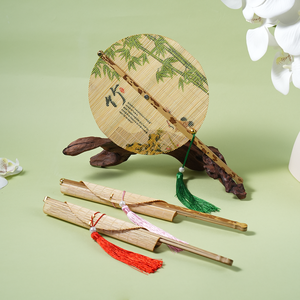 Ventagli a mano in bambù retrattile con Logo personalizzabile con rifiniture in nappe e servizi di stampa unici - Product Image 6