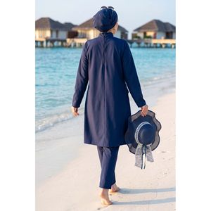 Traje de Baño Modesto de Tres Piezas en Azul Marino con Detalle de Volantes Adornados con Perlas, Conjunto Elegante - Product Image 3