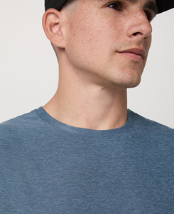 Débardeurs décontractés pour hommes de qualité supérieure en polyester et élasthanne, respirants, confortables, durables, pour le yoga et le fitness, avec col brodé et tissé - Product Image 4