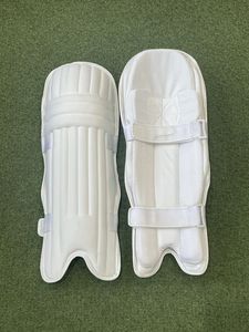 Protège-tibias de cricket RX Sports SK576 de qualité internationale pour unisexe avec conception de logo personnalisée - Product Image 2