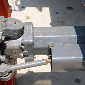 Tractor Agrícola Usado 4x4 de 70HP con Transmisión por Engranajes, Bomba y Rodamientos de Alta Calidad - Product Image 6