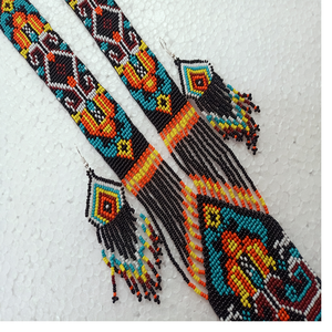 Collares de cuentas de semillas de vidrio hechos a medida con patrones junto con pendientes a juego ideales para diseñadores de joyas - Product Image 1