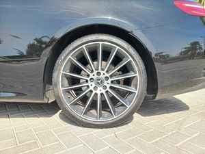 E200 2023 Usado, Gasolina, Volante a la Izquierda, Asientos de Cuero, Interior Oscuro, Control de Crucero ACC, Motor 4.5L, Automático, Panorámico - Product Image 6