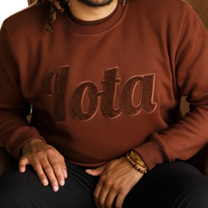 Sólido marrón Iota Chenille sudadera 100 algodón polar personalizado fraternidad griega bordado Logo suave cómodo suéter para hombre - Product Image 2