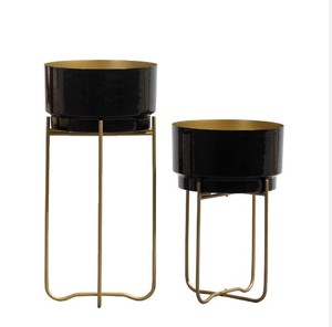 Support pour plante en émail gris Intérieur Balcon du sol au plafond Support à fleurs en fer Moderne Minimaliste Support pour plante en métal Fabricant - Product Image 1