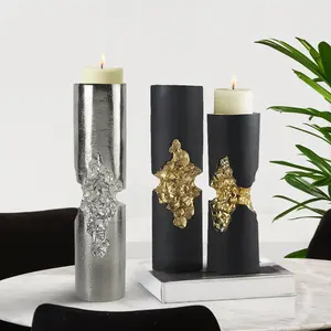 Bougeoirs rectangulaires contemporains en aluminium blanc pour la décoration de Noël, faits à la main par Zahid Exports India - Product Image 1