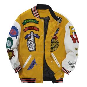2025 OEM ODM Service nouveau bloc de couleur rouge et noir Vintage avec patchs brodés coupe ample Baseball Varsity vestes - Product Image 1