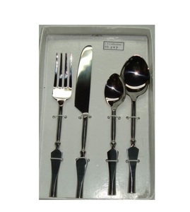 Lot De 5 Ensembles De Couverts En Métal En Acier Inoxydable Avec Boîte Cadeau Emballage Cuillère Fourchette Et Couteau Ensemble À Prix Pas Cher - Product Image 3