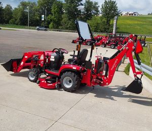 Tracteur agricole à roues Case IH original à vendre Tracteur agricole robuste en stock maintenant avec livraison rapide et abordable - Product Image 2