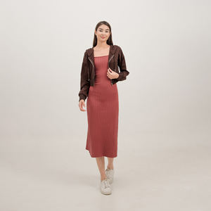 Sudadera con capucha corta y cremallera para mujer Sudadera con cremallera de lana ligera suave Logotipo personalizado disponible - Product Image 4