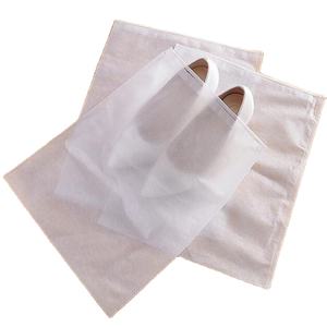 Sacs d'emballage non tissés recyclables avec cordon de serrage, impression offset et thermoscellage pour chaussures, avec sac textile - Product Image 5