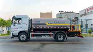 MEJOR OFERTA: Camión Cisterna de 12 Litros de Acero Inoxidable con Transmisión Manual, 4x2, Usado - Product Image 3