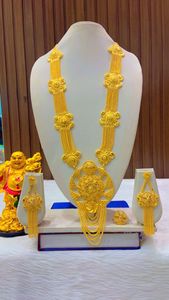 ชุดสร้อยคอเครื่องประดับแฟชั่นดูไบ24K ชุดต่างหูกำไลข้อมือวัสดุทองแดงสำหรับสหรัฐอเมริกา