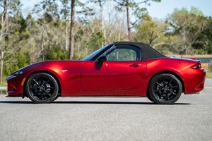 2022 MRAZ-DER MX-5 MIATA CLOB Low Mileage Sound Engine Automatic Transmission Panoramic Sunroof LED Headlights Ready to Ship - Product Image 4