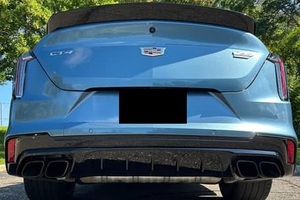 Cadillac CT4-V 2023, Blackwing, 4WD, Caja de Cambios Automática, Cámara Trasera, Motor Inteligente de 8L, Portaequipajes de Aleación de Aluminio - Product Image 2