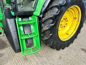 Motor y Caja de Cambios Usados en Venta para Tractor 6630 de 120 HP, para Equipos Agrícolas de Cosecha de Maíz y Arroz - Product Image 2